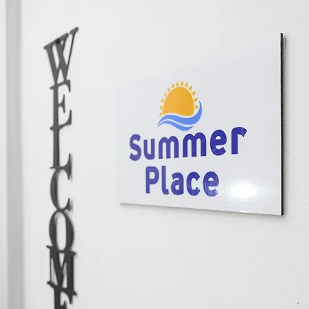 Summer Place Peraía