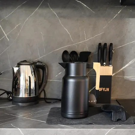 Summer Place Peraía